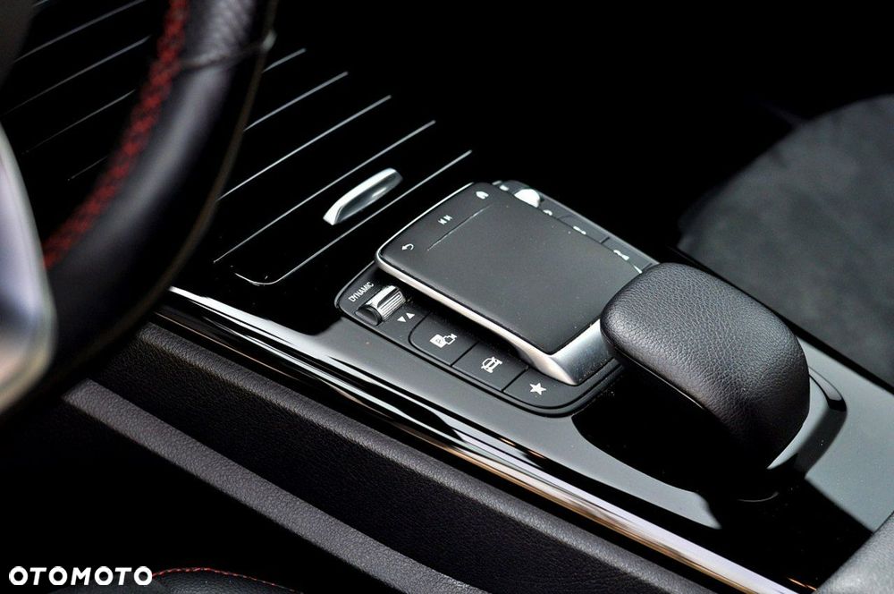 Mercedes-Benz Klasa A 180 d 8G-DCT Edition 2021 - 18