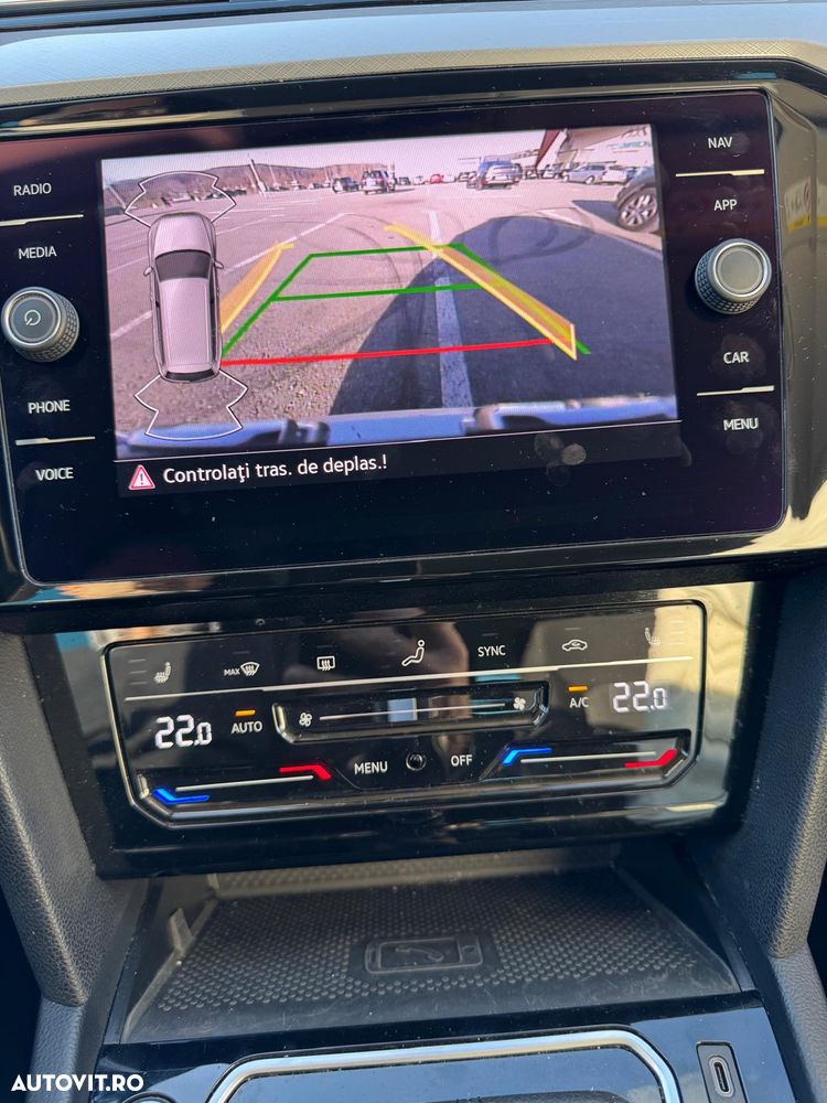 Volkswagen Passat 2.0 TDI SCR DSG Business - 20