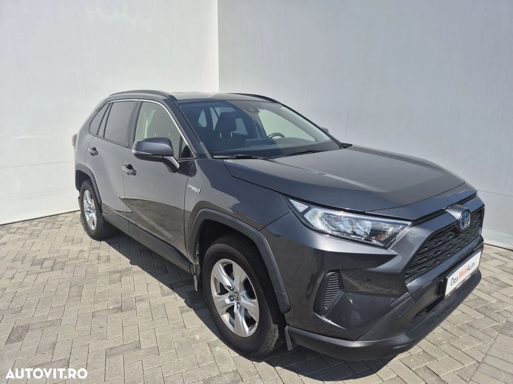 Toyota RAV4 - 8