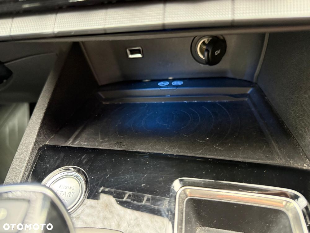 Peugeot 3008 1.5 BlueHDi Allure Pack S&S EAT8 - 34