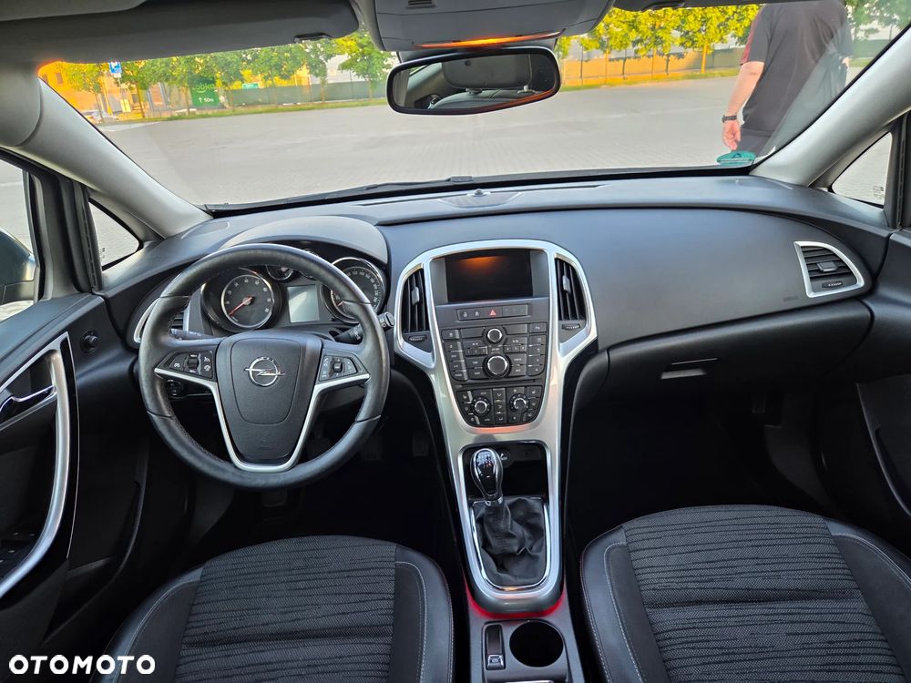 Opel Astra 1.4 Turbo Innovation - 8