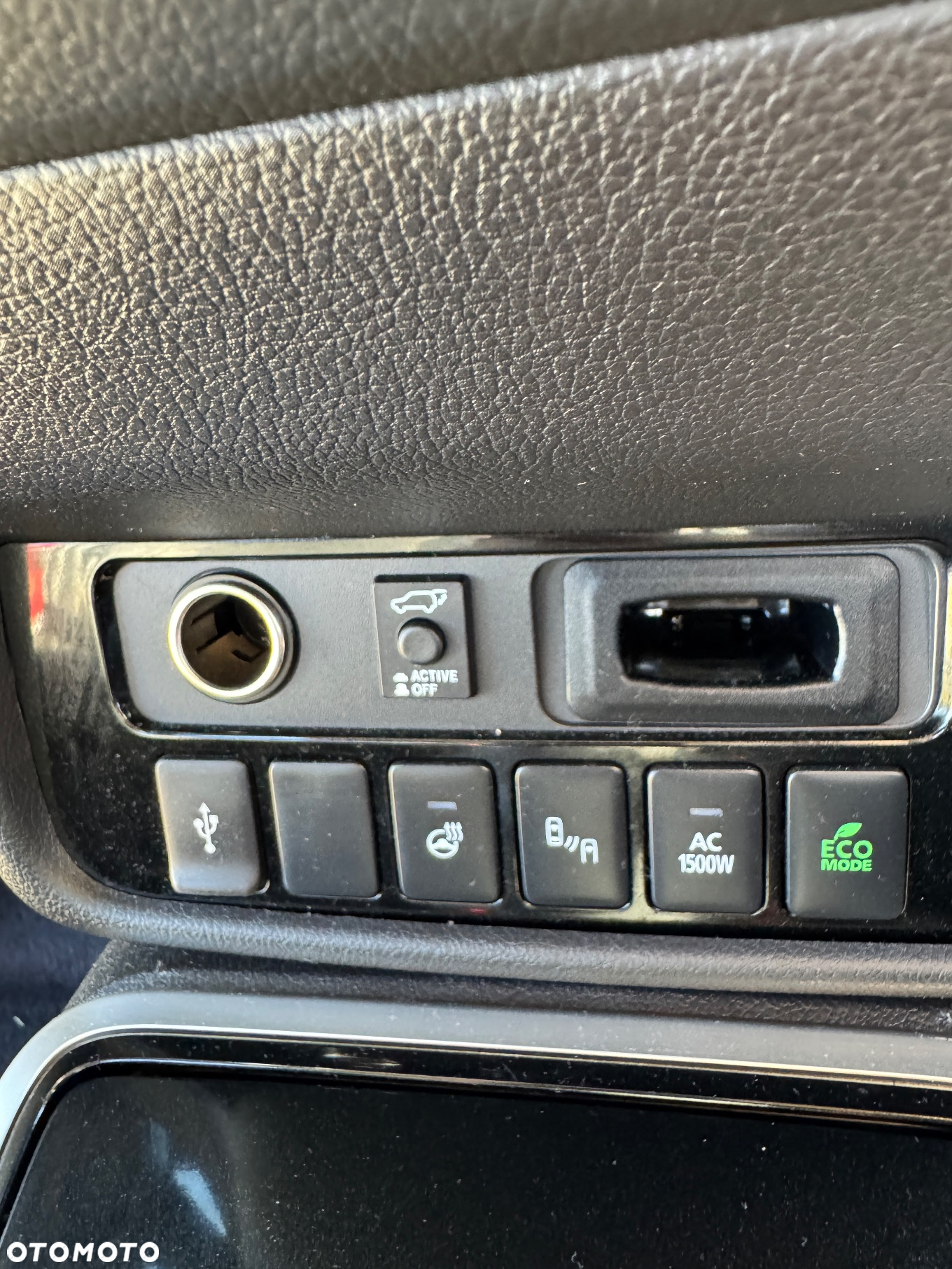 Mitsubishi Outlander 2.4 4WD Plug-In Hybrid - 20