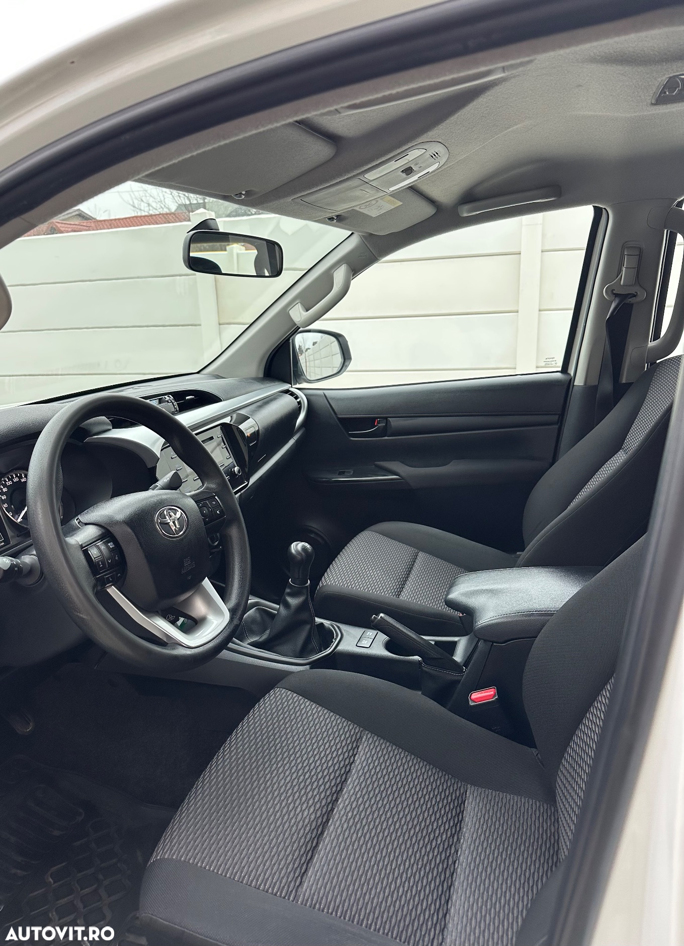 Toyota Hilux 2.4D 150CP 4x4 Double Cab 6MT Style - 6