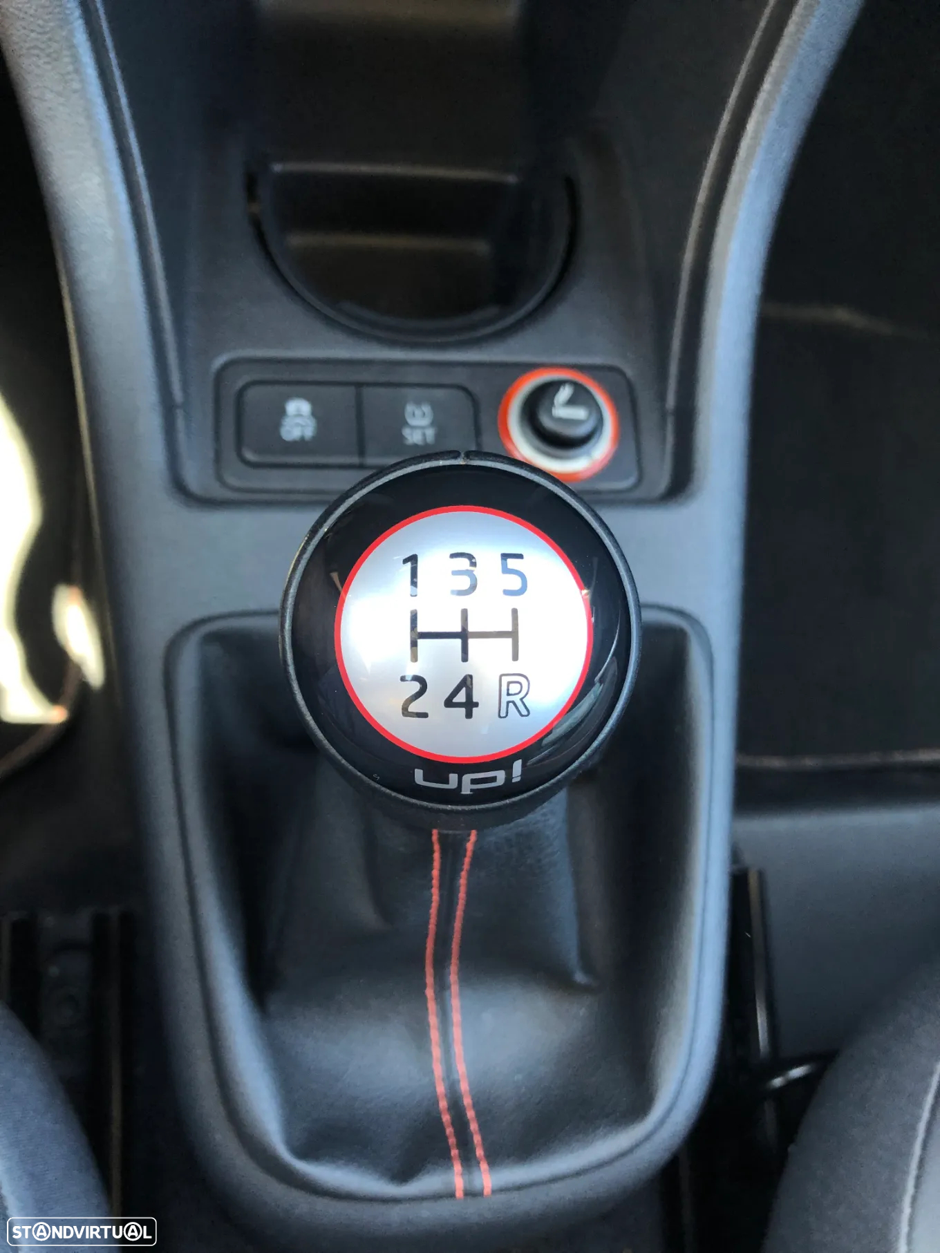 VW Up! 1.0 BlueMotion Groove - 29