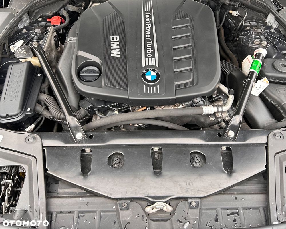 BMW Seria 5 530d xDrive Modern Line - 17