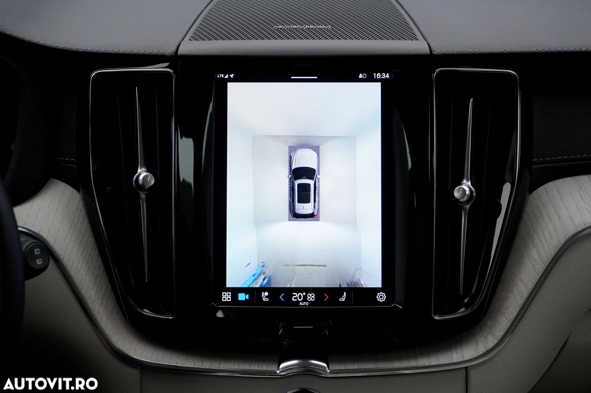 Volvo XC 60 Recharge T8 Twin Engine eAWD Inscription - 35