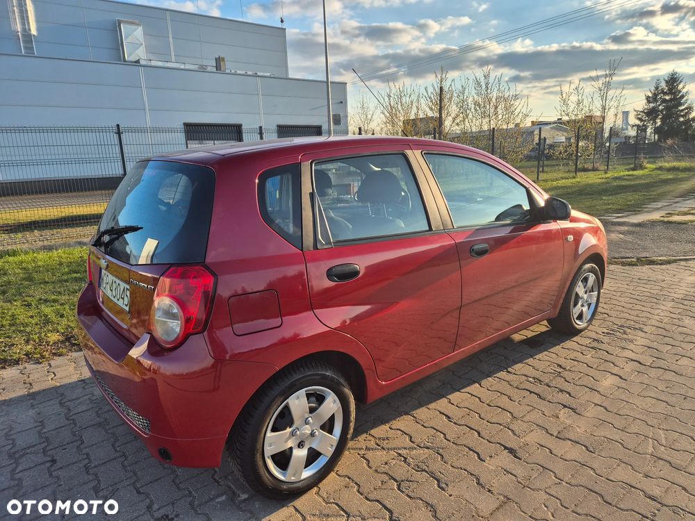 Chevrolet Aveo 1.2 16V Base - 12