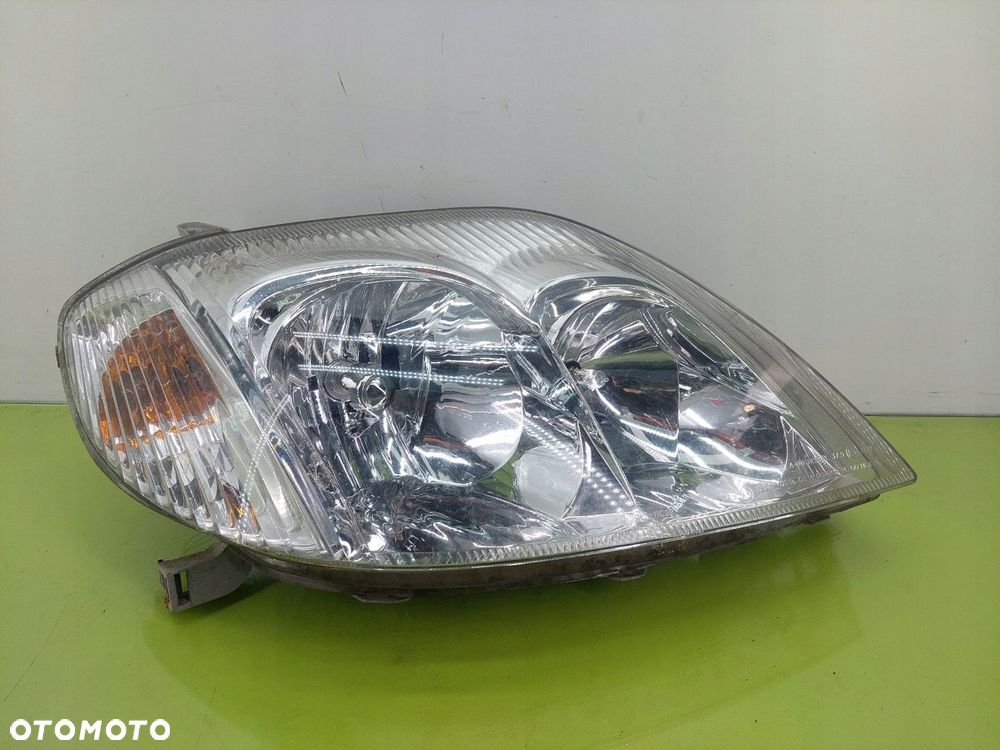 Reflektor lampa przód prawa Toyota Corolla E12 2001-2007 DEPO - 1