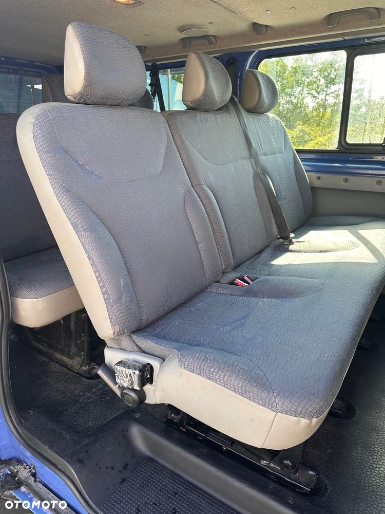Renault Trafic Passenger - 6