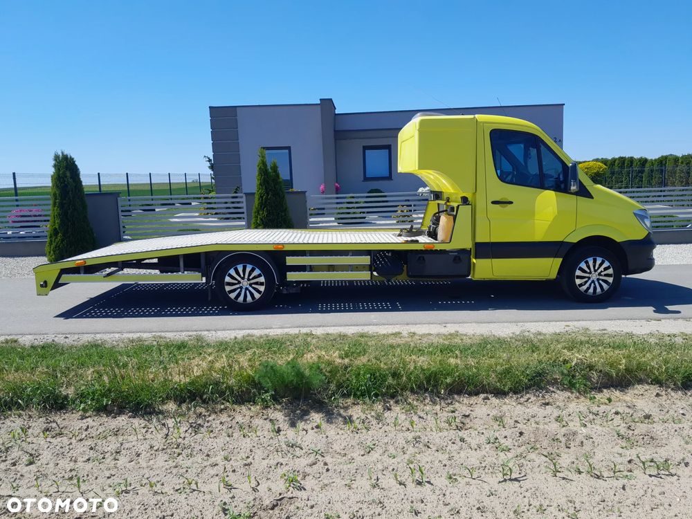 Mercedes-Benz Sprinter - 8