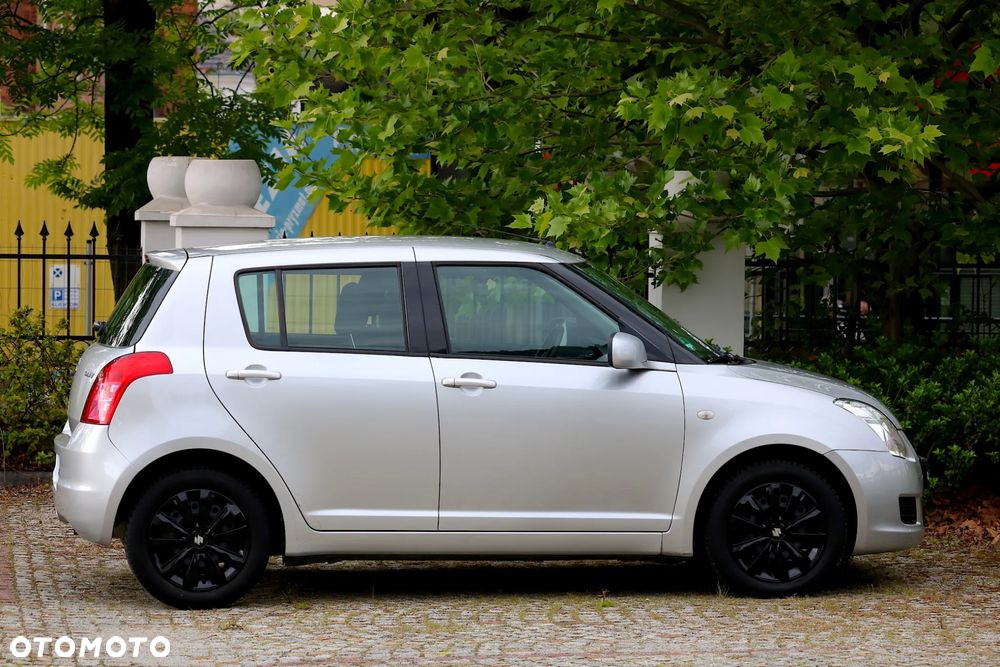 Suzuki Swift 1.3 Sunlight Edition - 30
