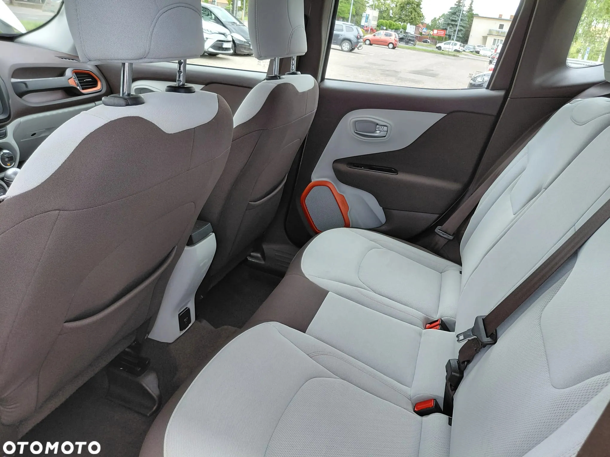 Jeep Renegade - 14