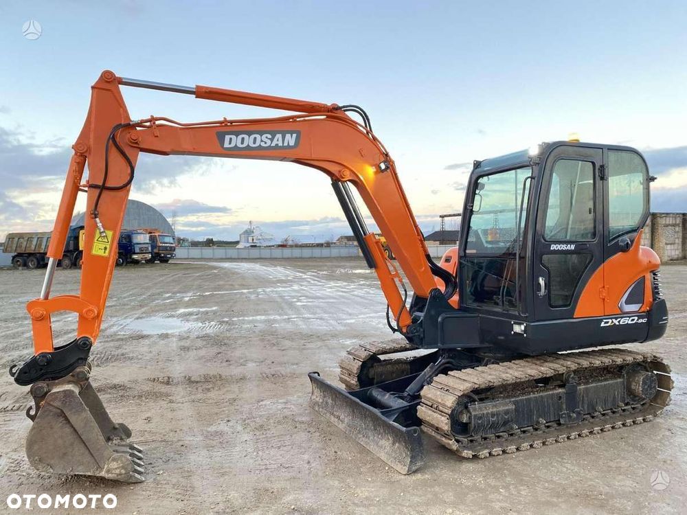 Doosan DX 60 C