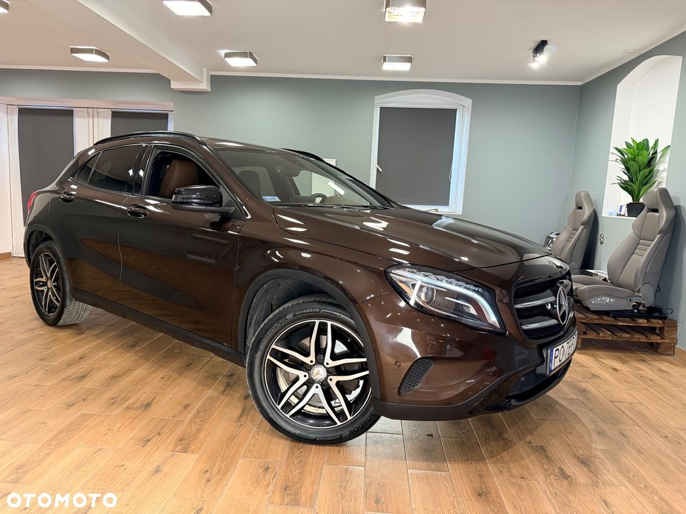 Mercedes-Benz GLA 250 4Matic 7G-DCT Activity Edition - 28