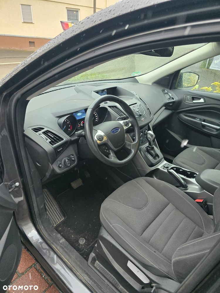 Ford Kuga - 7
