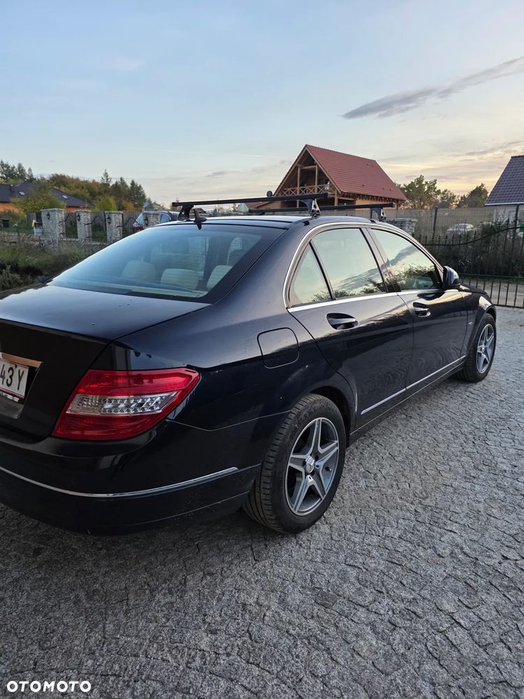 Mercedes-Benz Klasa C 220 CDI DPF Automatik Elegance - 4