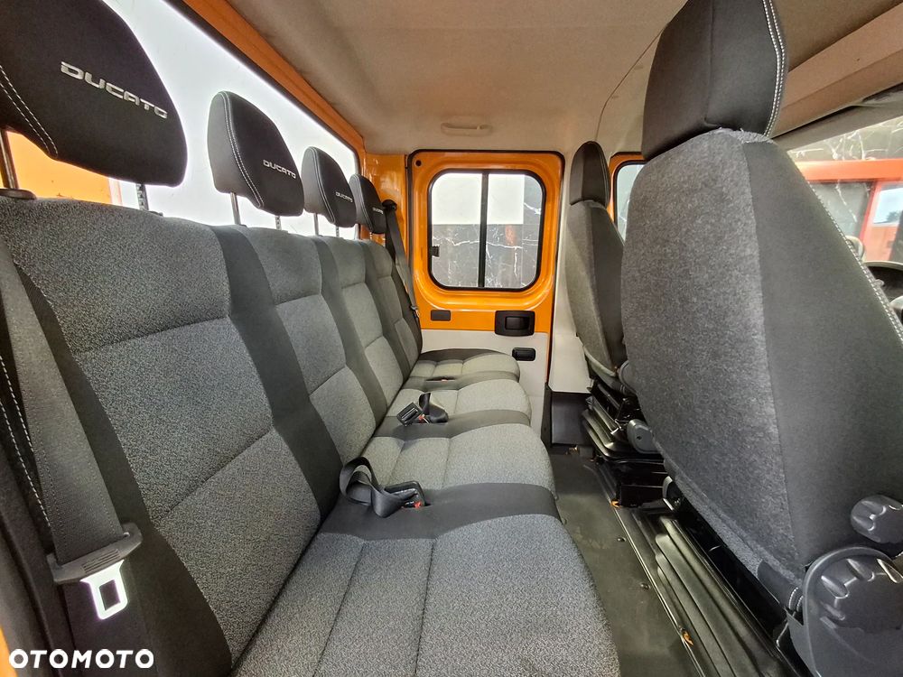 Fiat Ducato LIFT 2015r Automatyczna Skrzynia Biegów Brygadówka Doka Dubel Kabina Światła LED Hak Służba Autostradowa Służba Drogowa - 24