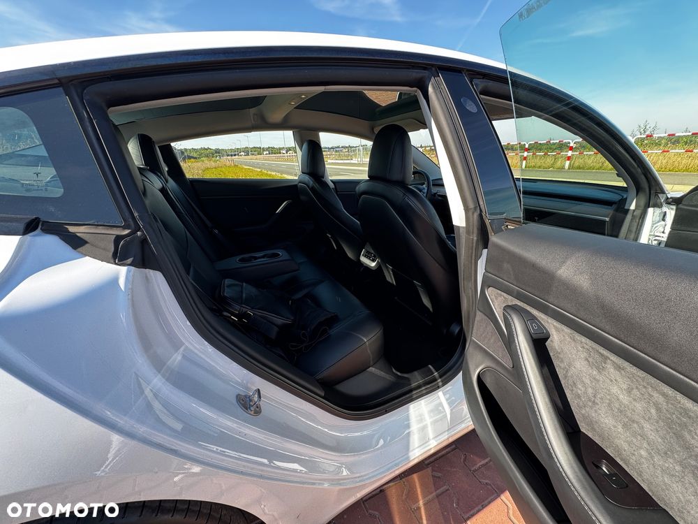 Tesla Model 3 - 20