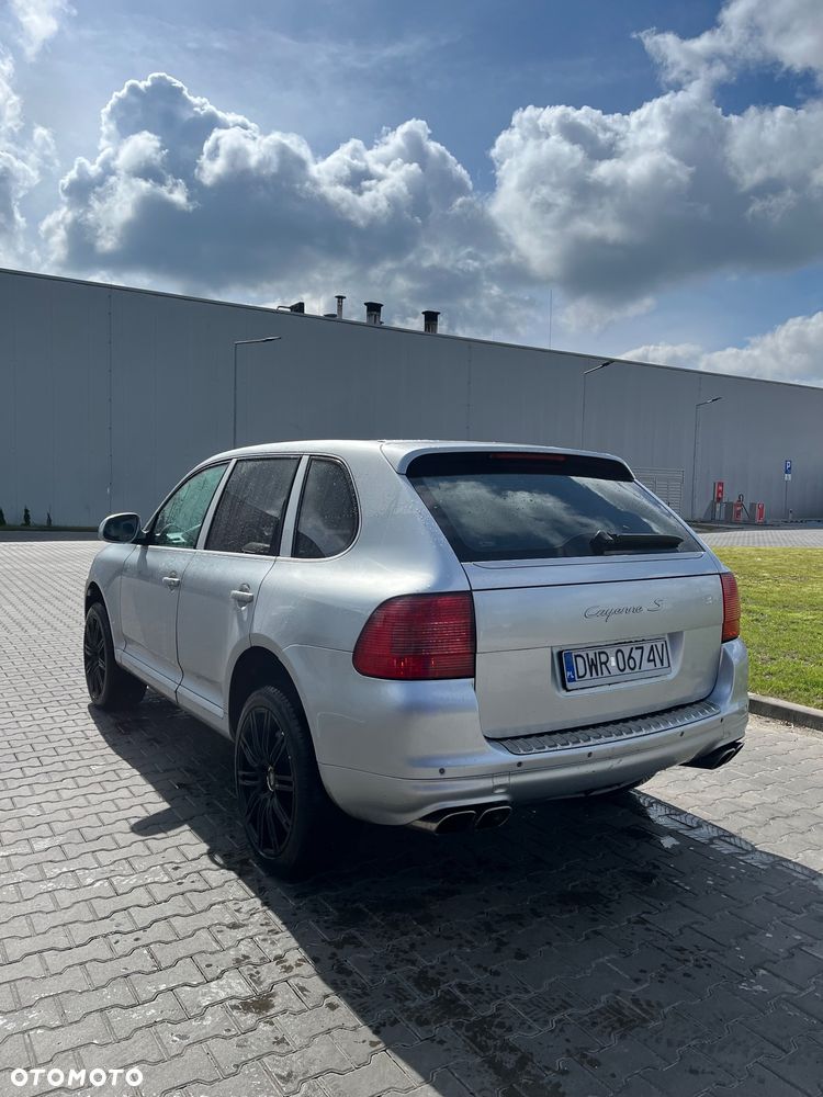 Porsche Cayenne - 7