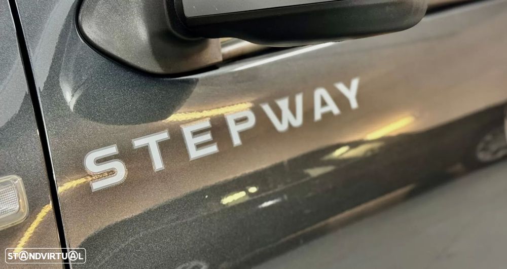 Dacia Logan MCV 0.9 TCe Stepway - 17