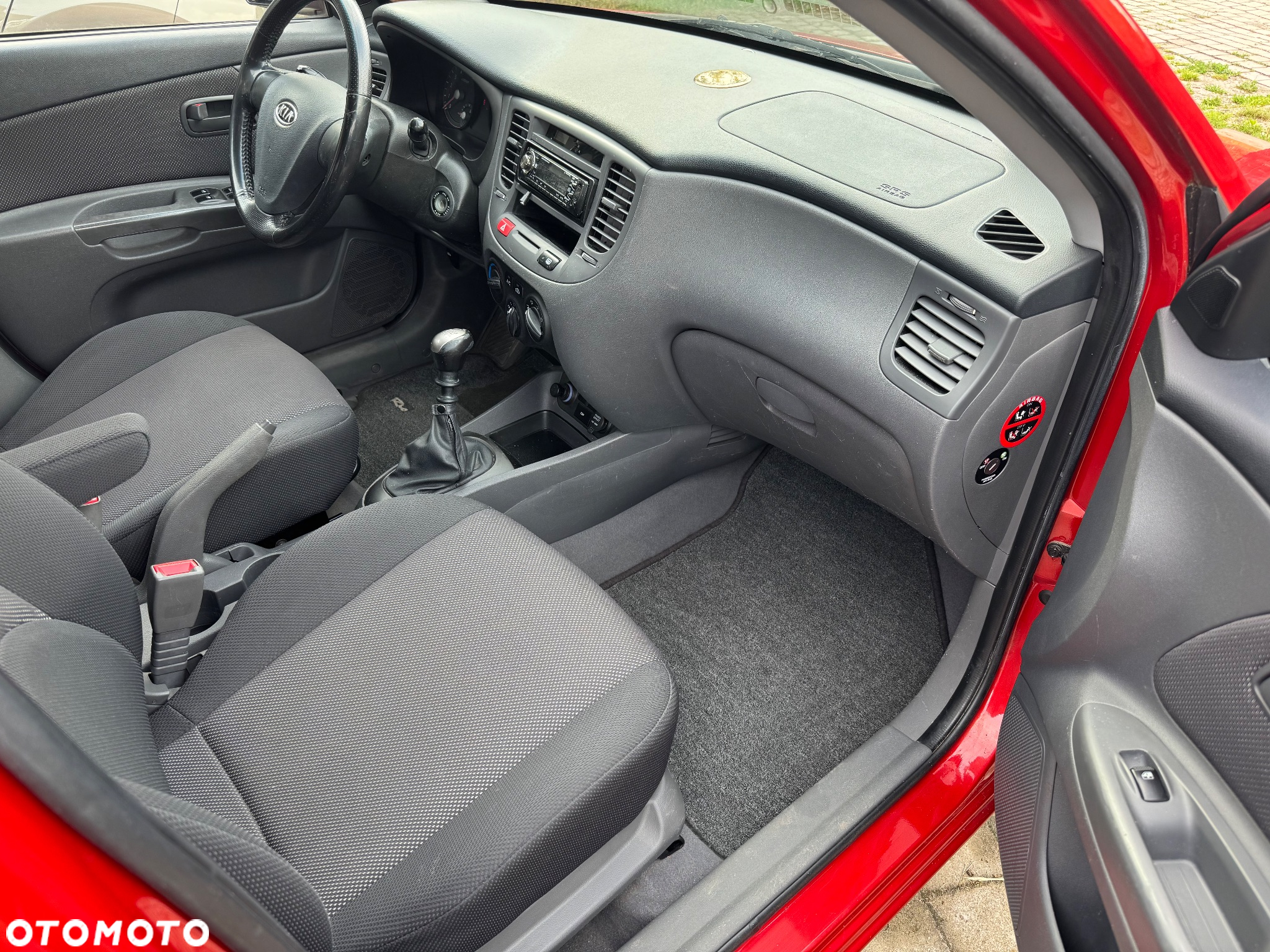 Kia Rio 1.4 Comfort - 14