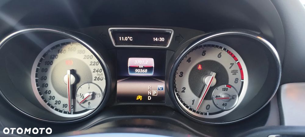 Mercedes-Benz GLA 200 7G-DCT AMG Line - 20