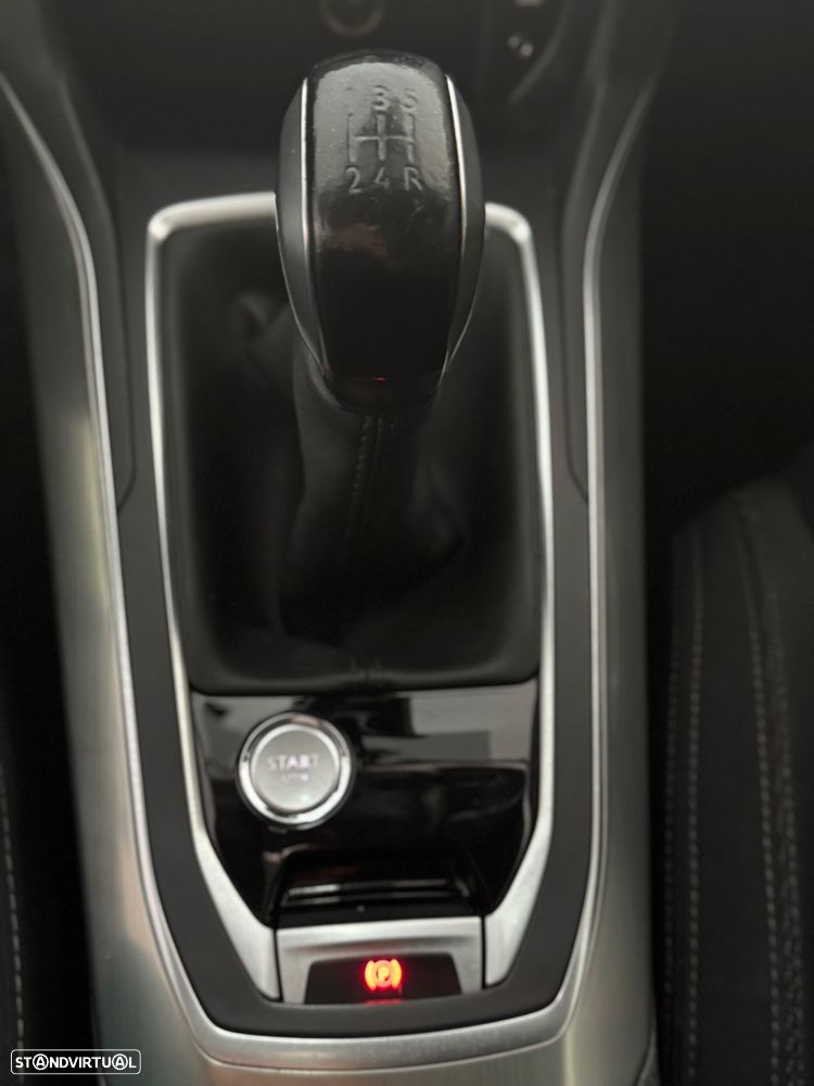 Peugeot 308 1.2 PureTech Style - 12