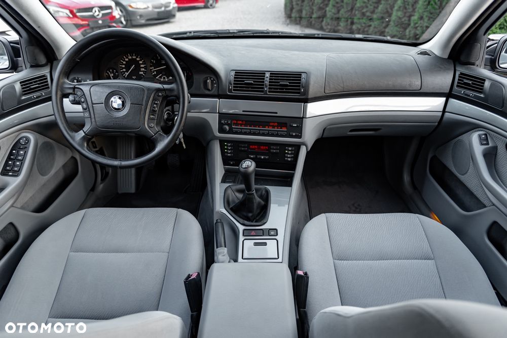BMW Seria 5 - 27