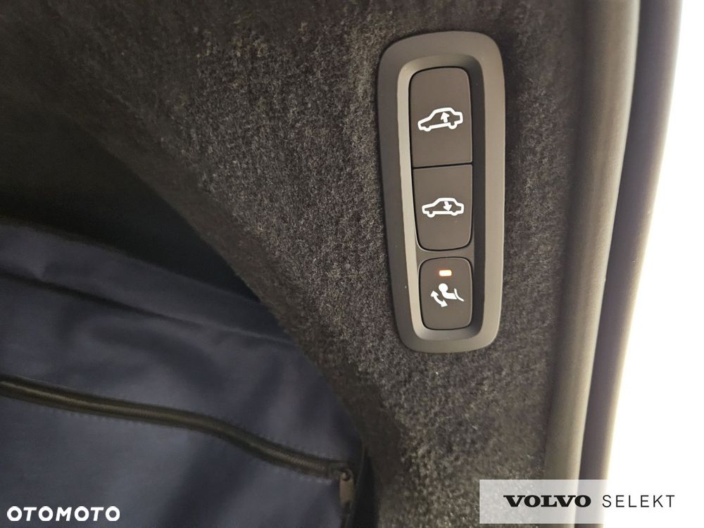 Volvo XC 90 - 35