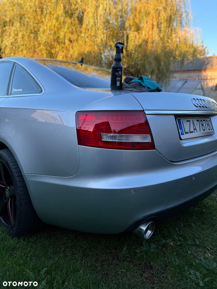Audi A6 Limousine 2.4 - 5