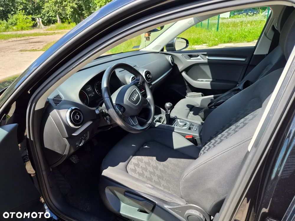 Audi A3 Sportback 1.6 TDI Attraction - 11