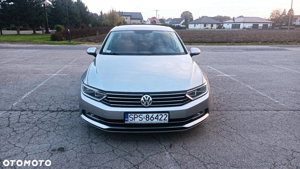 Volkswagen Passat 2.0 TDI (BlueMotion Technology) Comfortline - 4