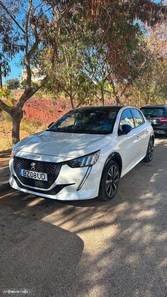 Peugeot 208 PureTech 100 GT Pack - 1