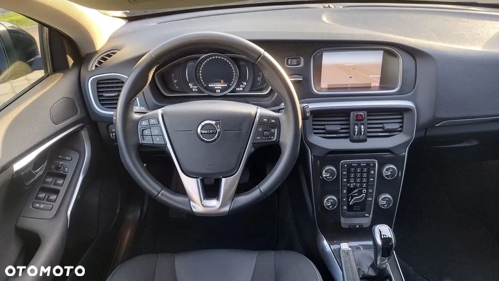 Volvo V40 - 11