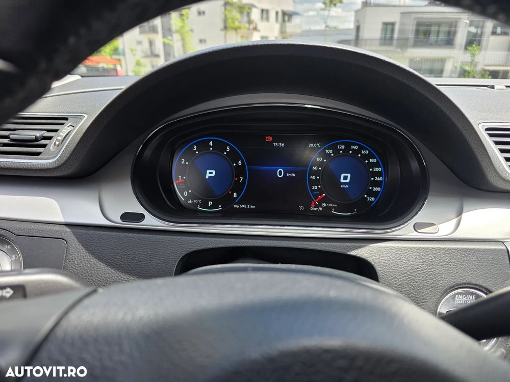 Volkswagen Passat 2.0TDI Highline DPF DSG - 12