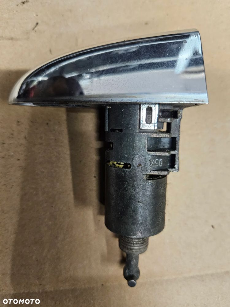 Lancia Ypsilon 2 II klamka drzwi lewa wkładka zamka