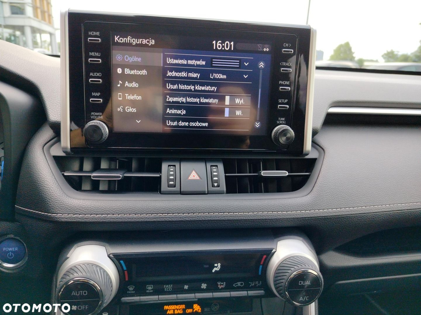 Toyota RAV4 - 16