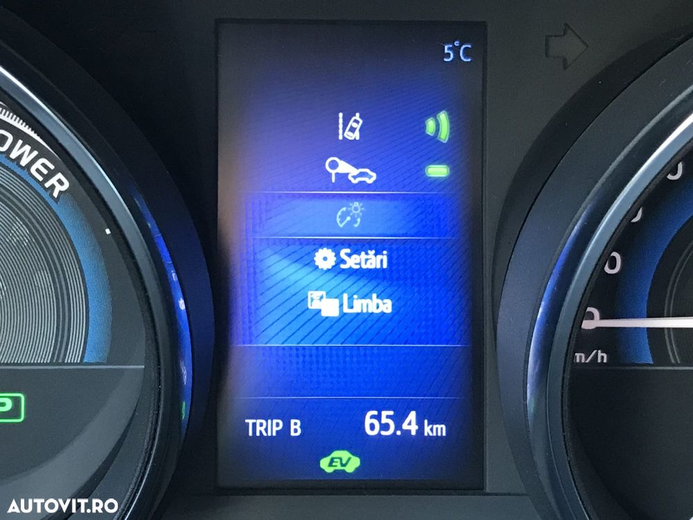 Toyota Auris 1.8 L VVT-i Sol+ - 34