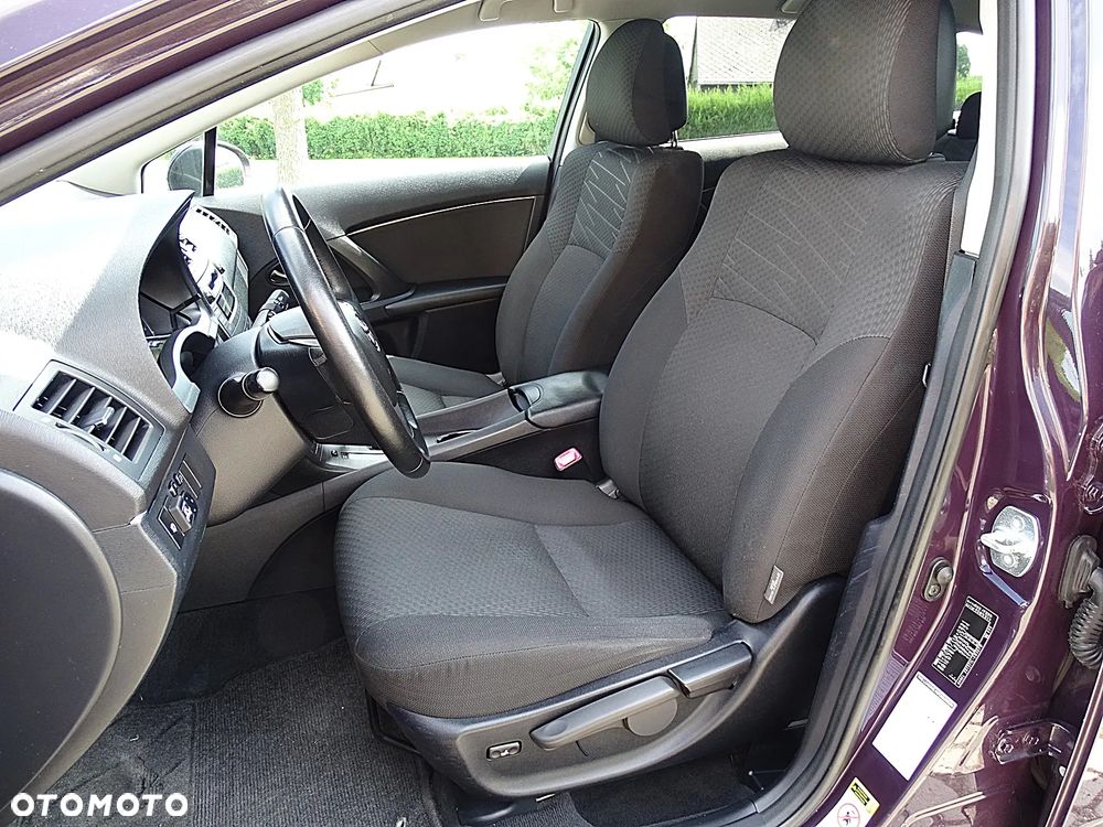 Toyota Avensis 1.8 Premium EU5 MS - 5