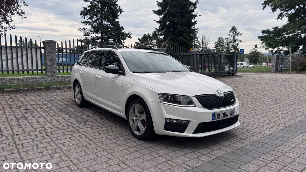 Skoda Octavia 2.0 TDI DSG RS - 1