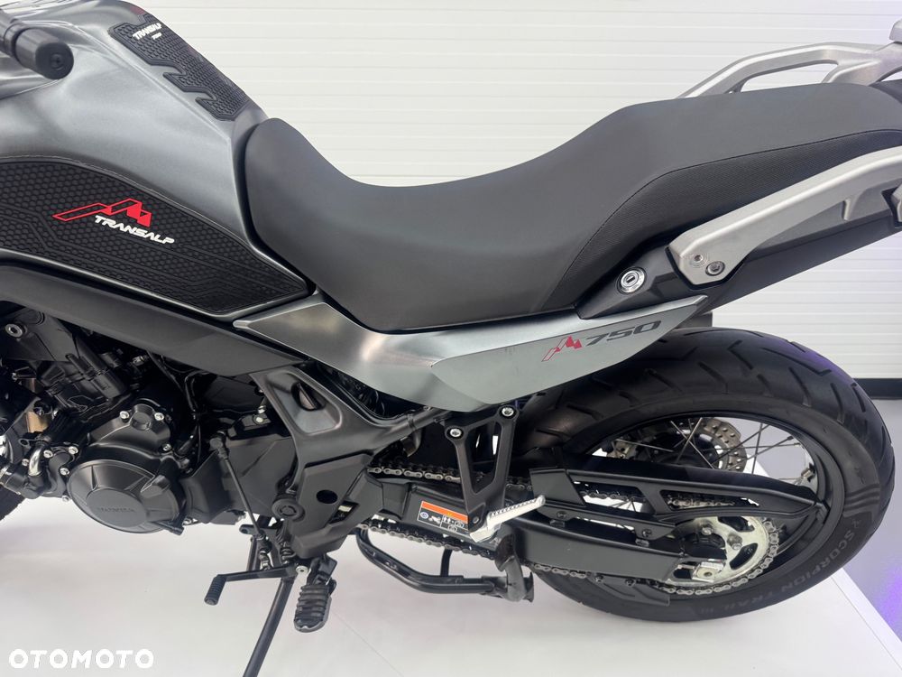 Honda XL - 13