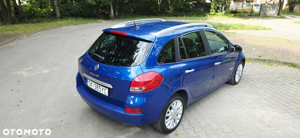 Renault Clio - 12