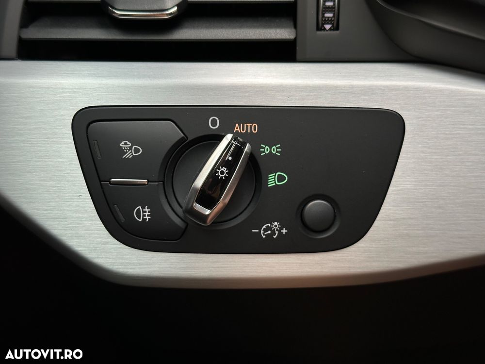 Audi A4 Limuzina 2.0 TDI S tronic - 32