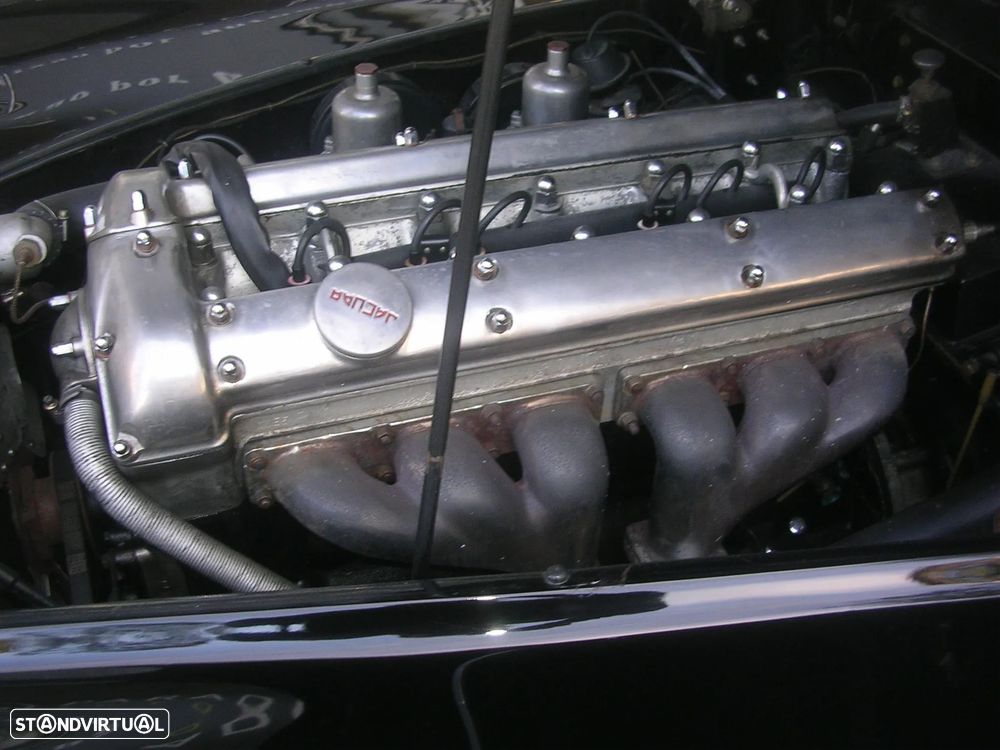 Jaguar XK - 17