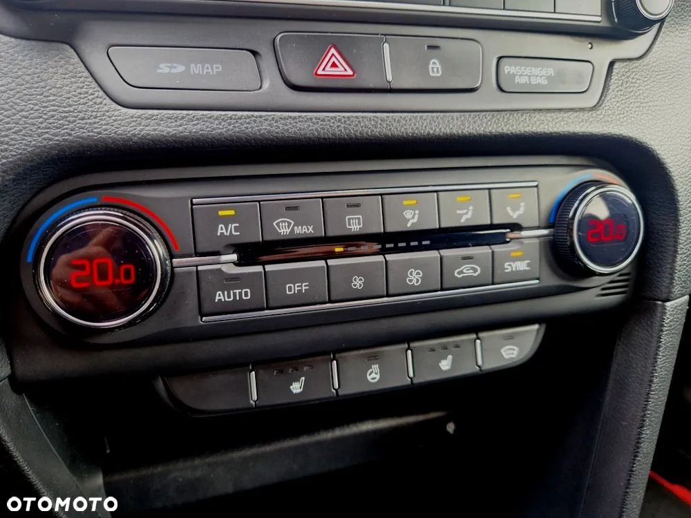 Kia ProCeed 1.6 T-GDI GT DCT - 24