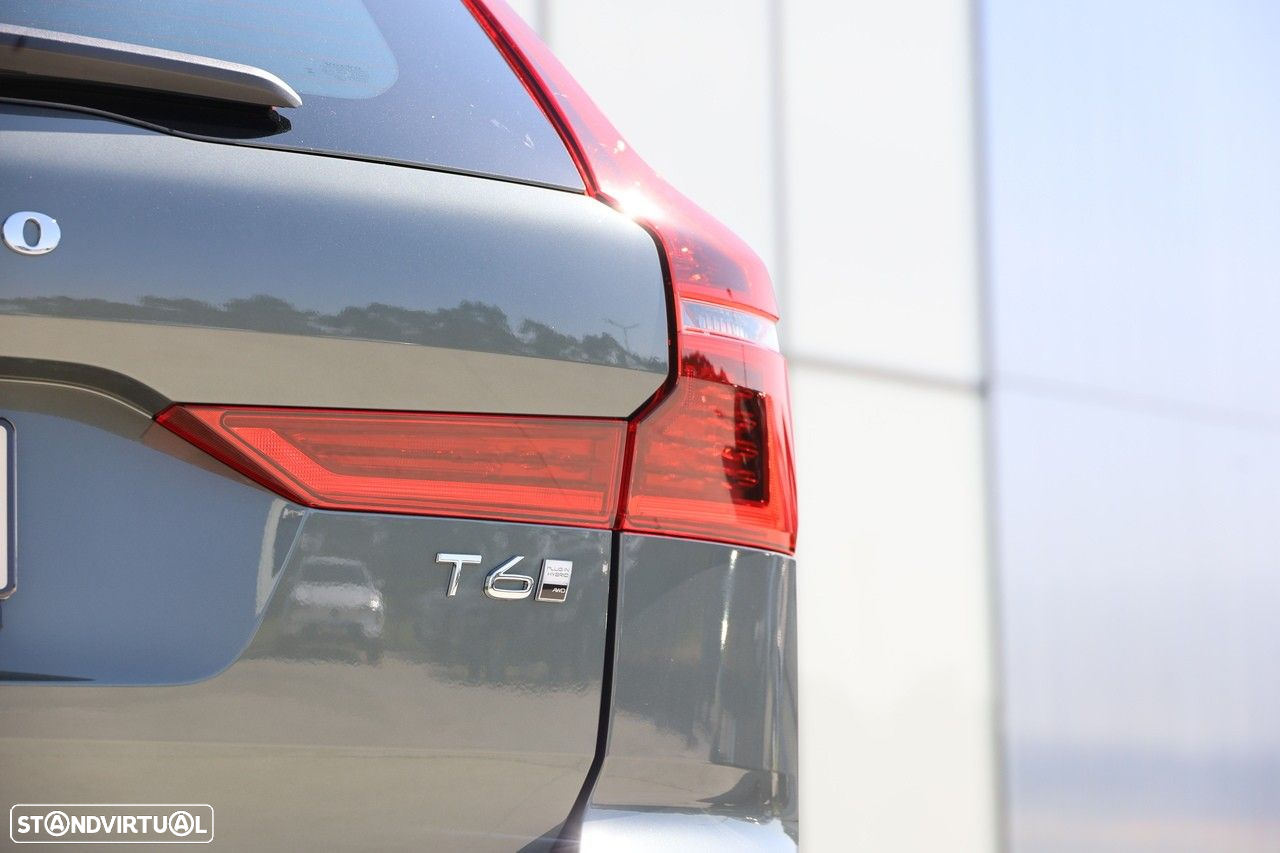 Volvo XC 60 2.0 T6 PHEV Plus Bright AWD - 29