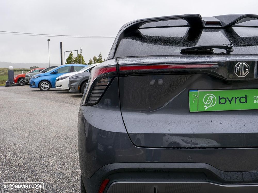 MG MG4 77 kWh Extended Range Luxury - 12