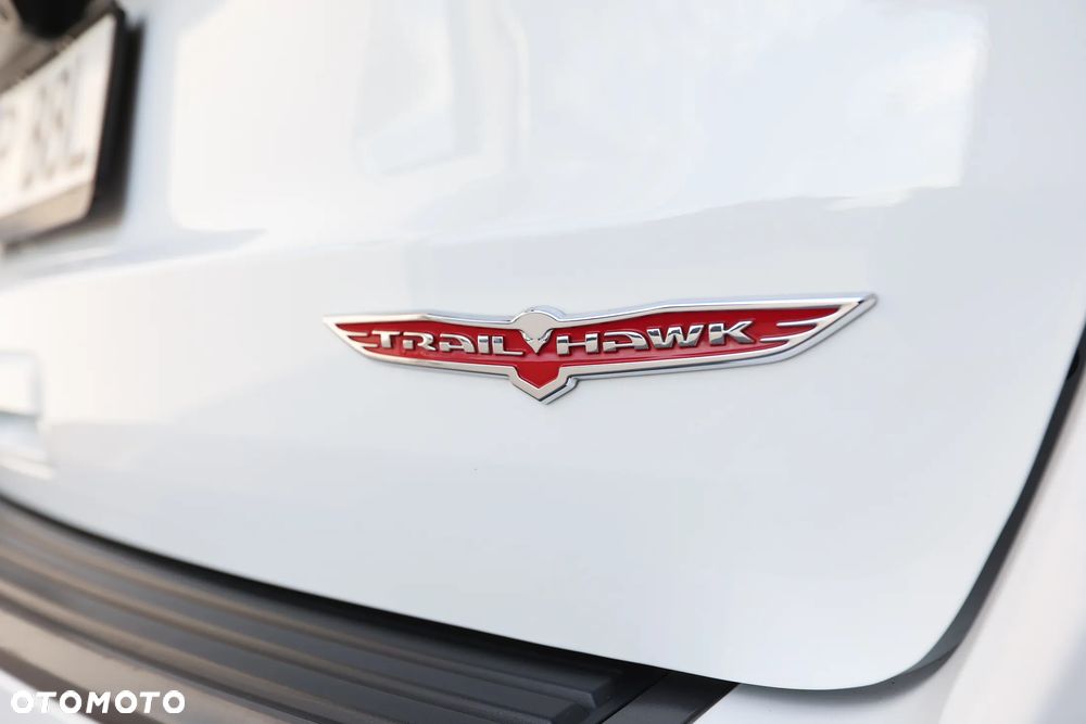 Jeep Grand Cherokee - 39