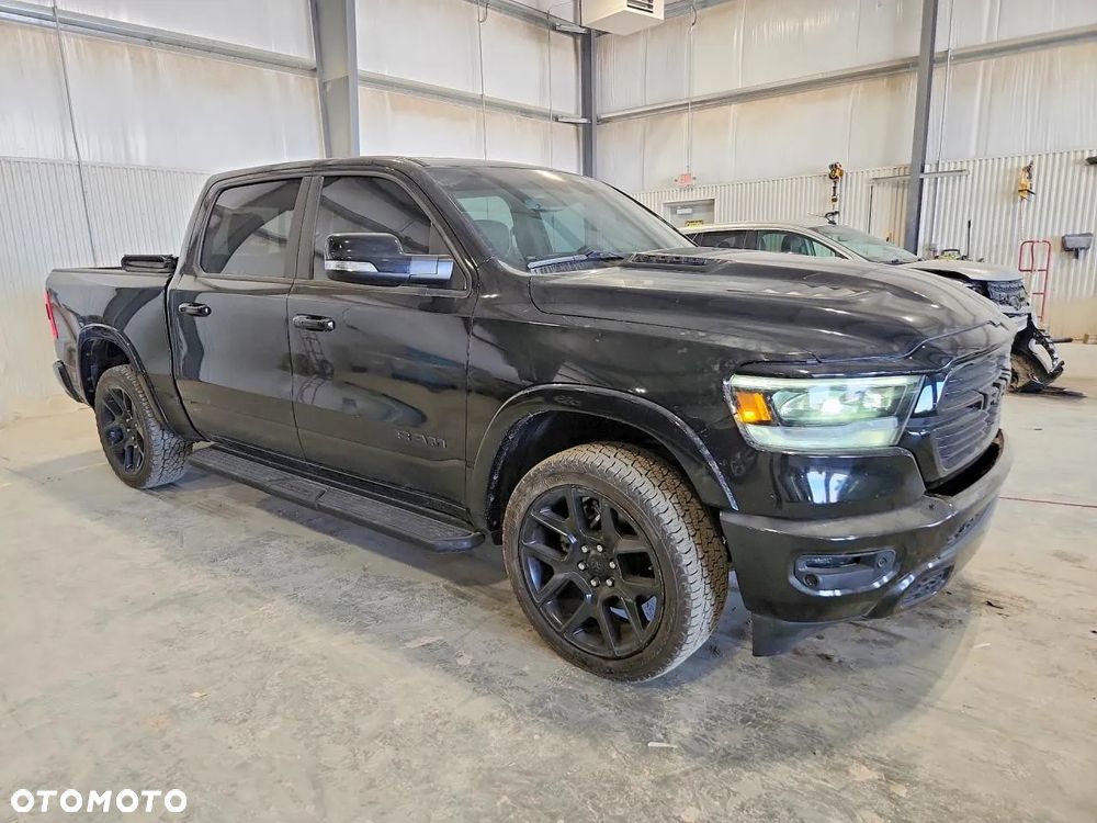 RAM 1500 5.7 Crew Cab Longbed Laramie Black - 2