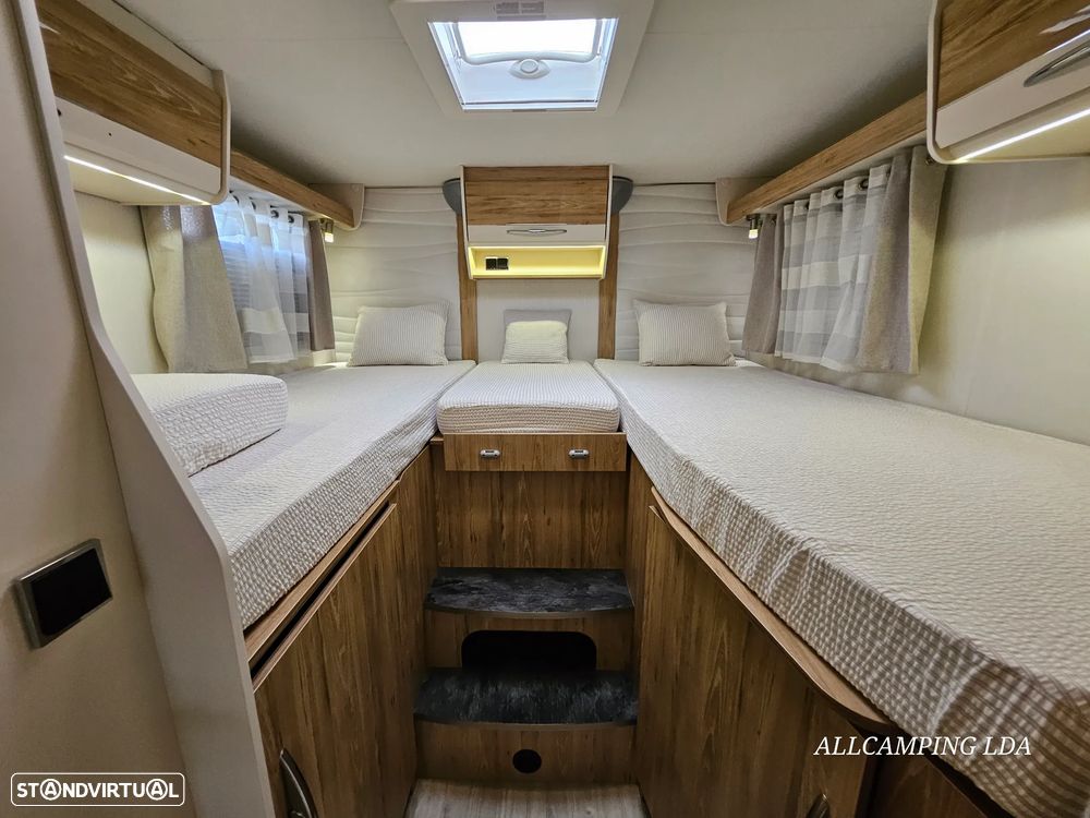 Bavaria Class I 740 CAMAS GÉMEAS - 41